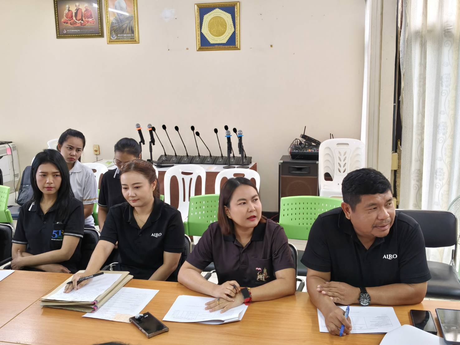 title - ผู้ตรวจราชการ ส.ป.ก. ประชุมติดตามความก้าวหน้าผลการดำเนินงานของ ส.ป.ก.ลพบุรี รอบที่ 2 ปีงบประมาณ พ.ศ. 2569 พร้อมตรวจเยี่ยมให้กำลังใจเกษตรกรในเขตปฏิรูปที่ดิน